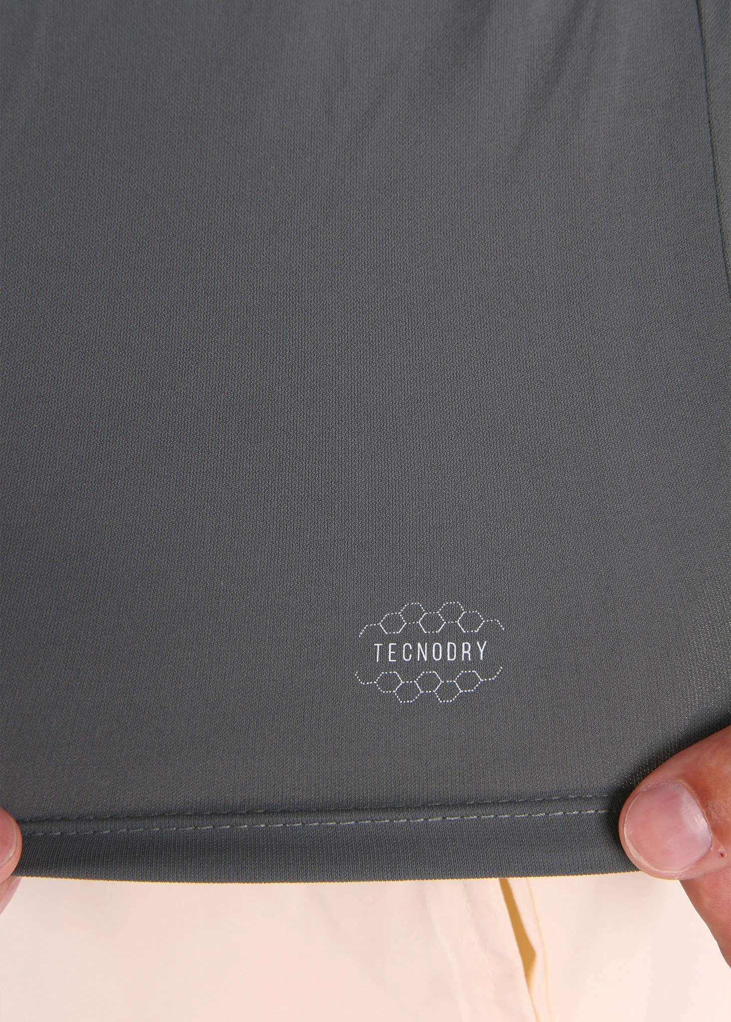 Camiseta em Poliamida Antiodor UV 50 - Pionieri Tracejado - Dark Gray - Image 3