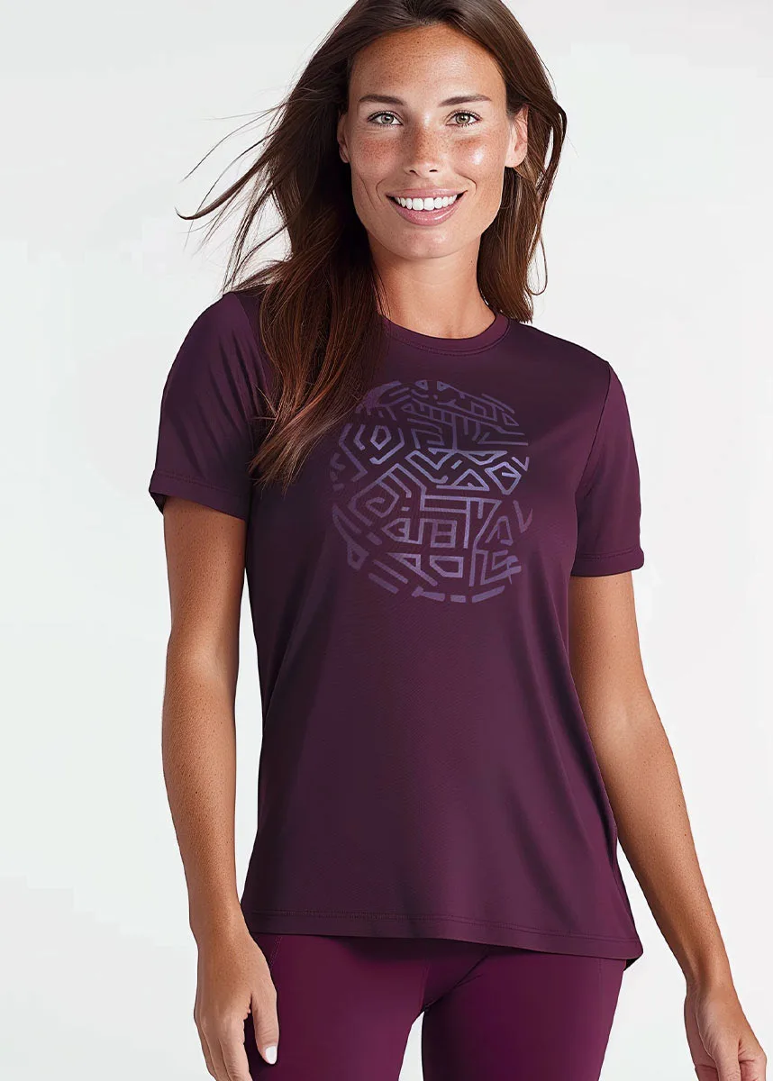 uva-tribal1b Camiseta Feminina em Poliamida Antiodor - Pionieri Tribal Roxo - Image 1